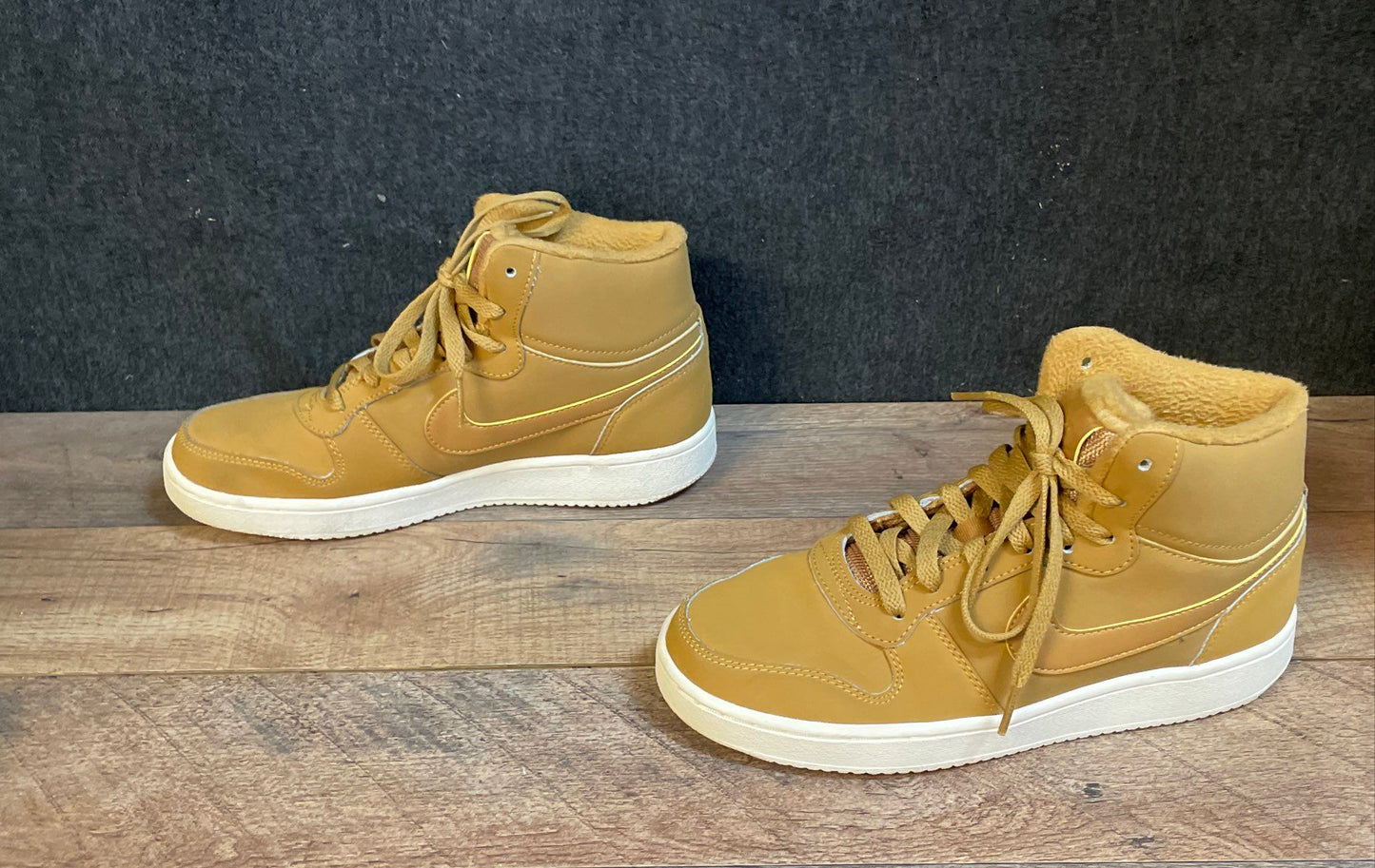 Nike Ebernon Mid Winter Wheat Gold Lifestyle High Top Shoes Women's Size 7.5