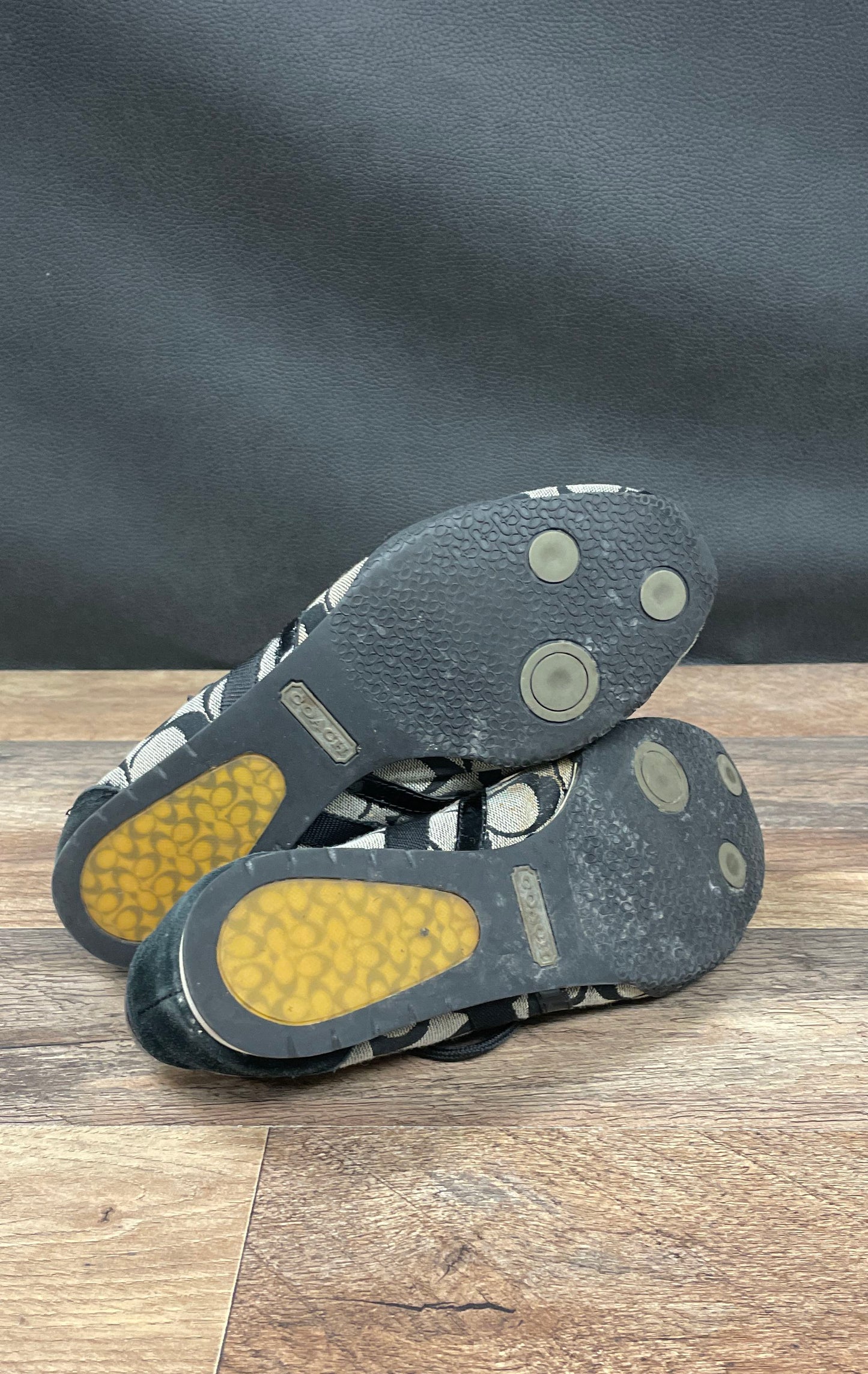 Coach Katelyn Signature C Logo Black Suede Fashion Sneakers Size 9