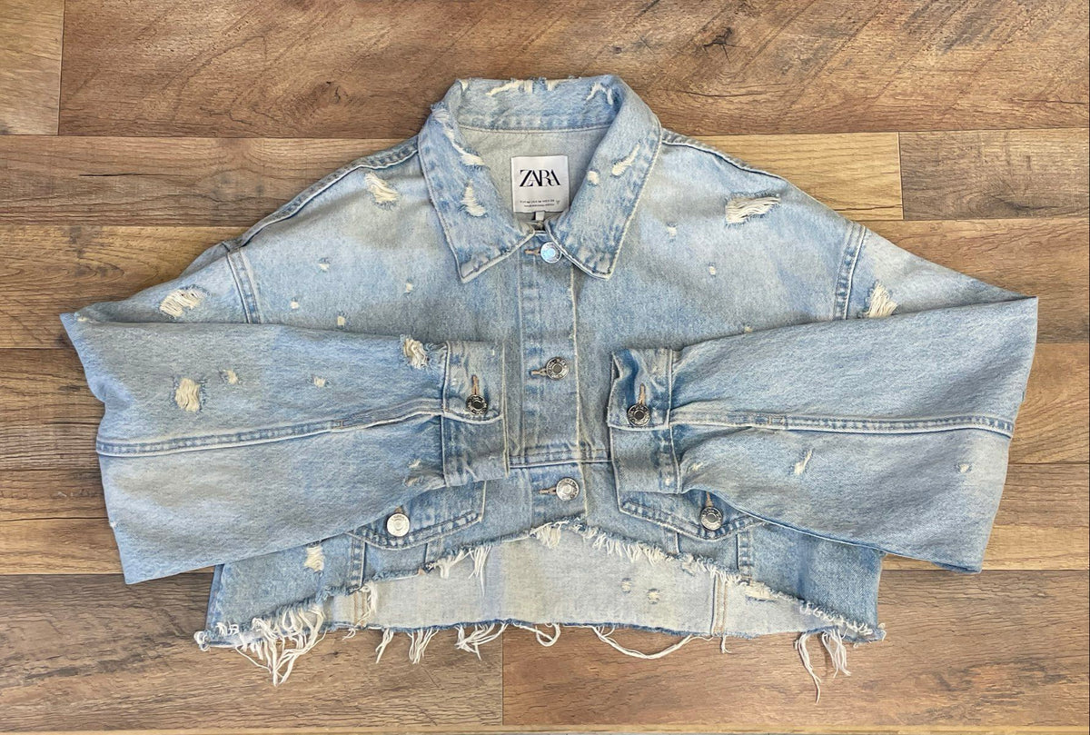 Zara Women's Light Wash Distressed Cropped Denim Jacket NWT Sz M
