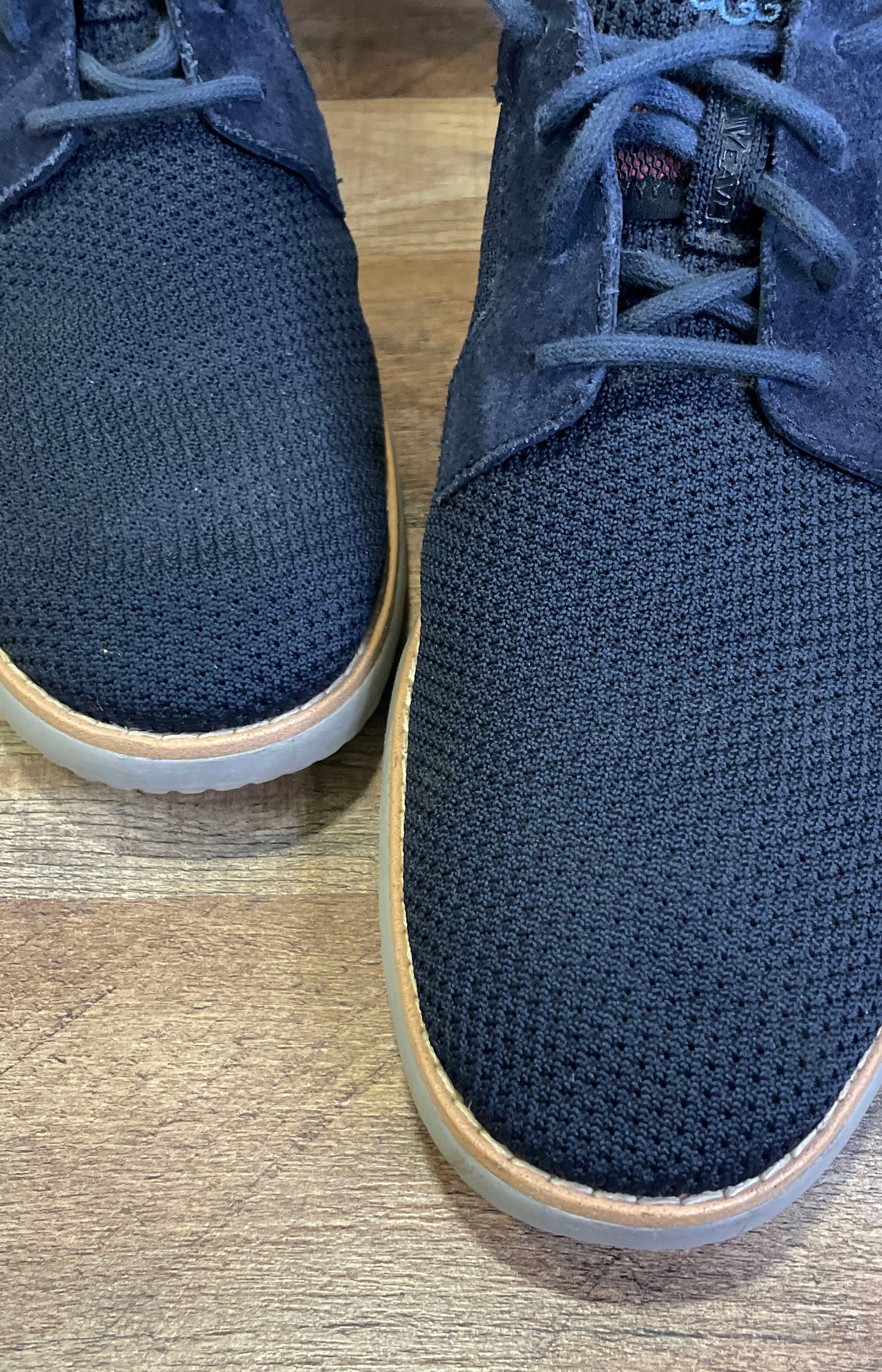 UGG Men's Frew HyperWeave Navy Blue Knit Suede Sneakers Size 11.5