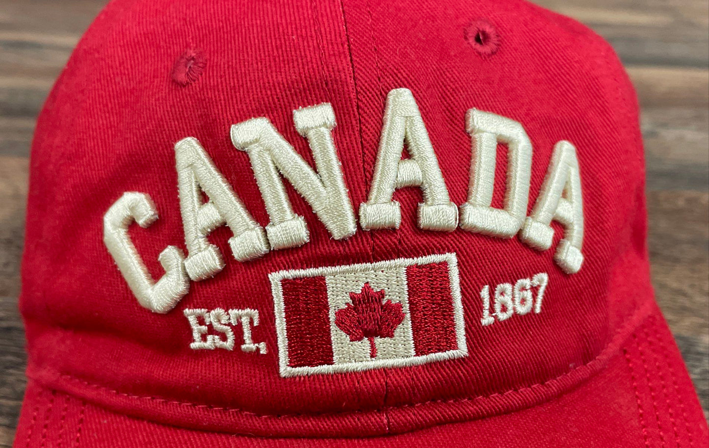 CapZ 67 Unisex Canada Baseball Cap Red Embroidered Maple Leaf Souvenir Sz OS