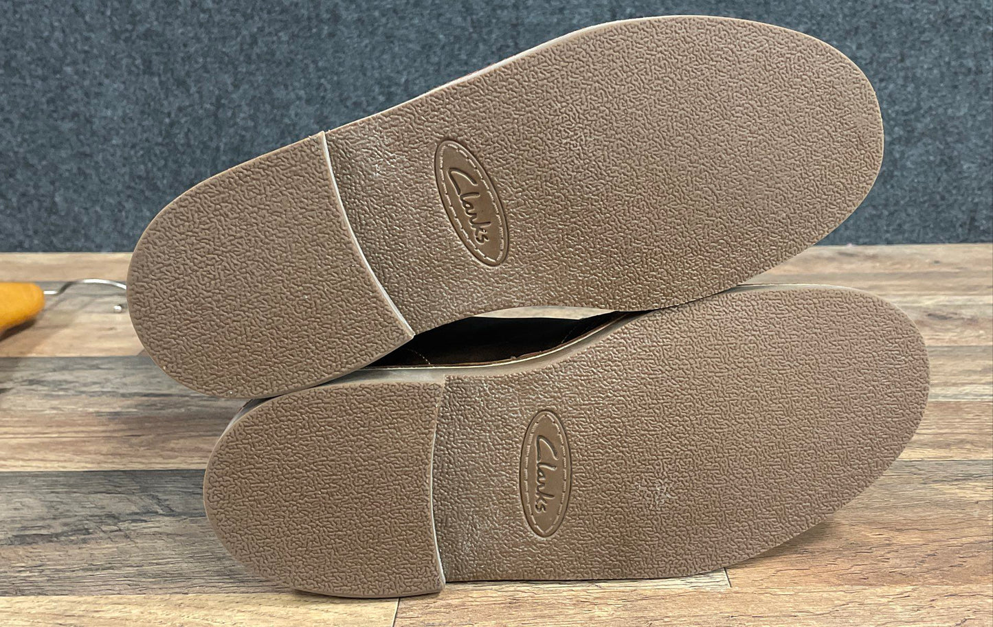Clarks Bushacre 3 Beeswax Brown Leather Men's Chukka Boots Size 10
