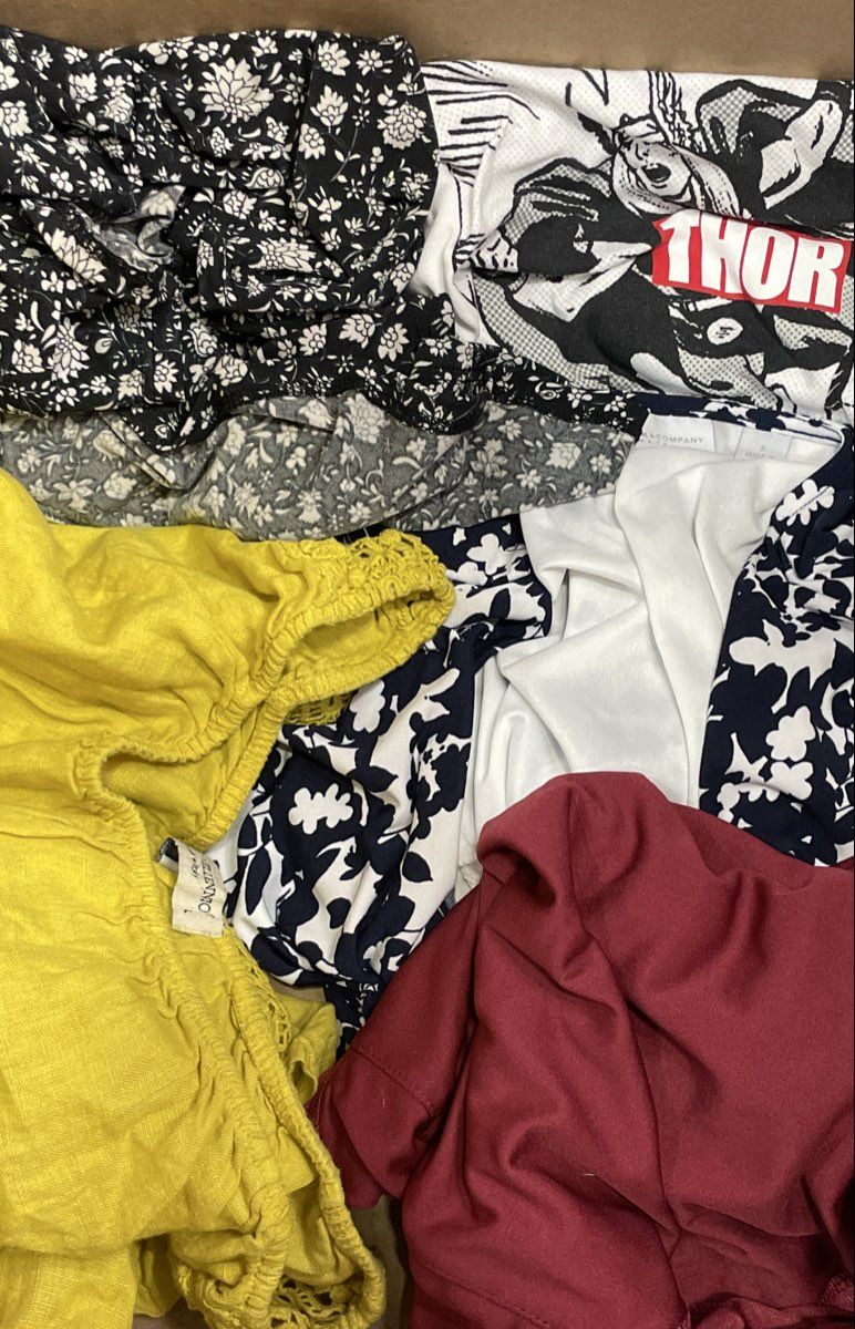 19 Lb Bulk Lot Assorted Brand Reseller Clothing Mixed Styles Men's Women's