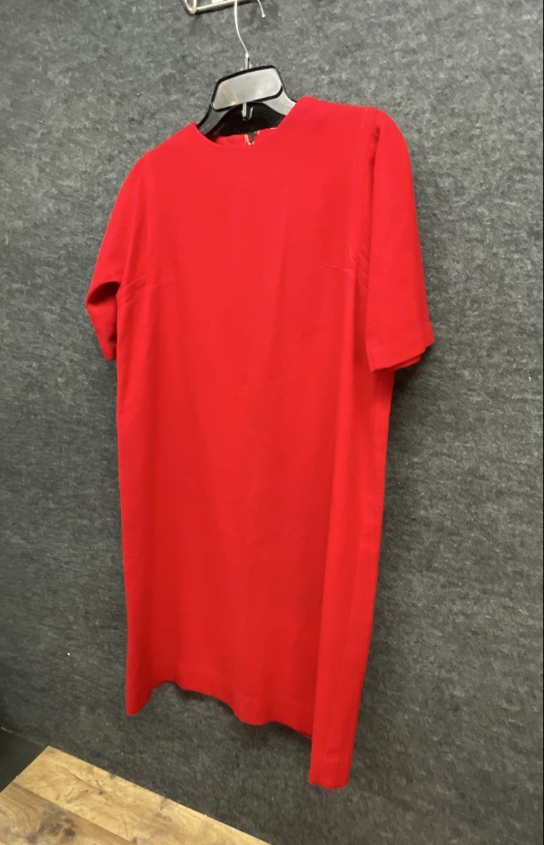 Vintage Women's Red Short Sleeve Shift Dress Zip Back Textured Mid-Century