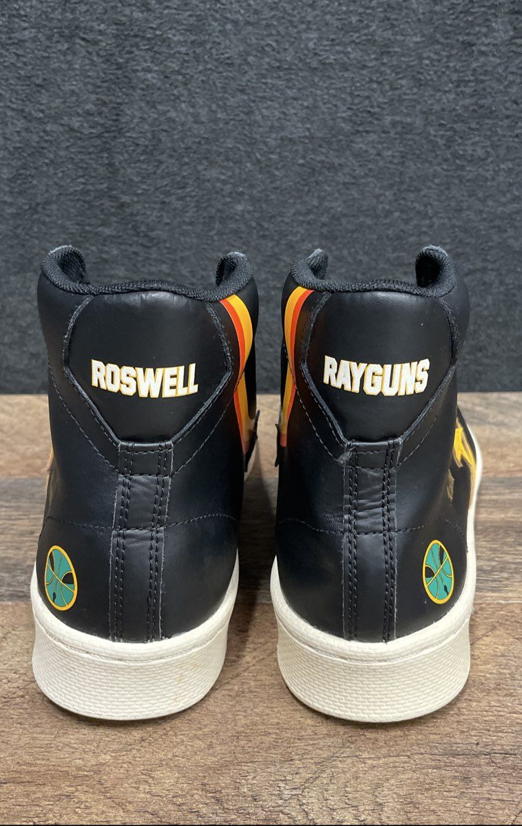 Converse Pro Leather Mid Roswell Rayguns Black High Top Kids Size 5.5