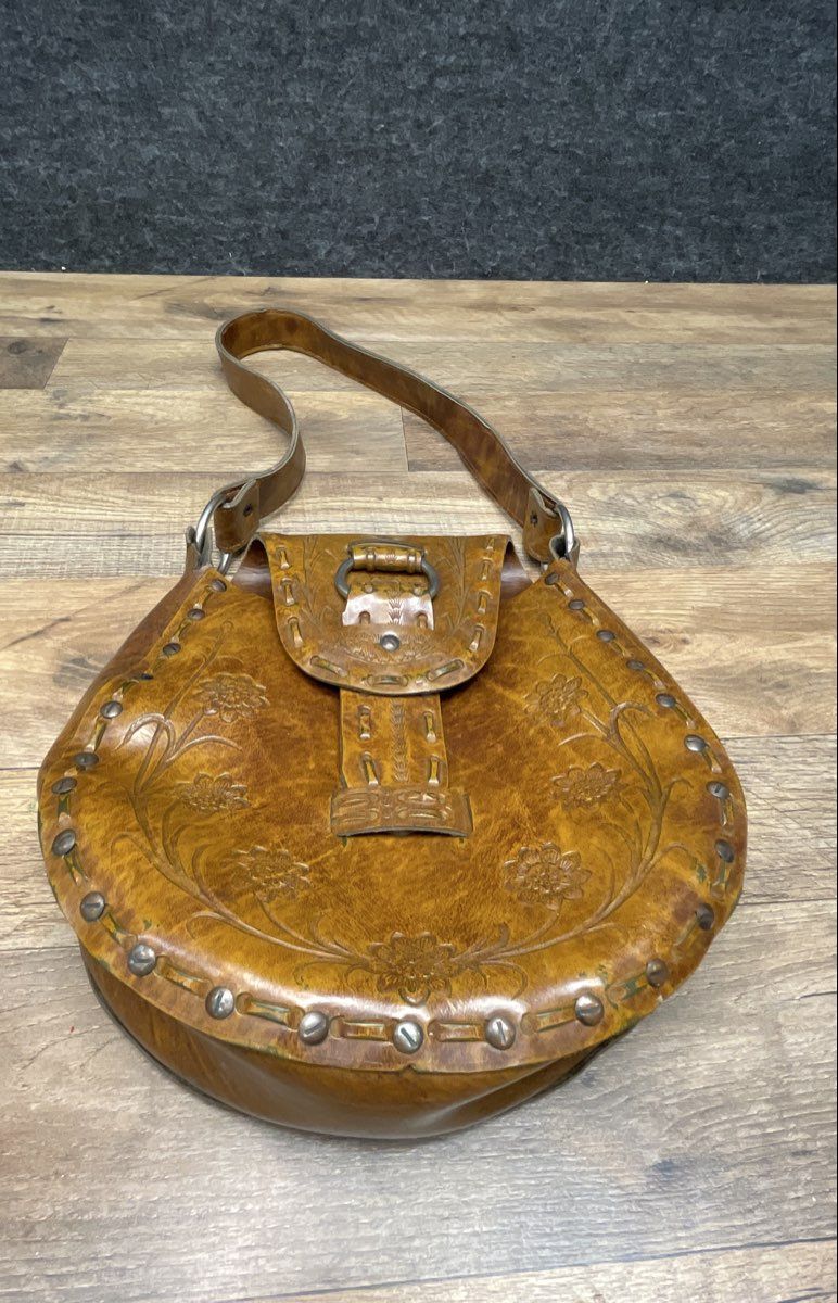 Vintage 1970s Brown Tooled Leather Floral Handmade Shoulder Bag