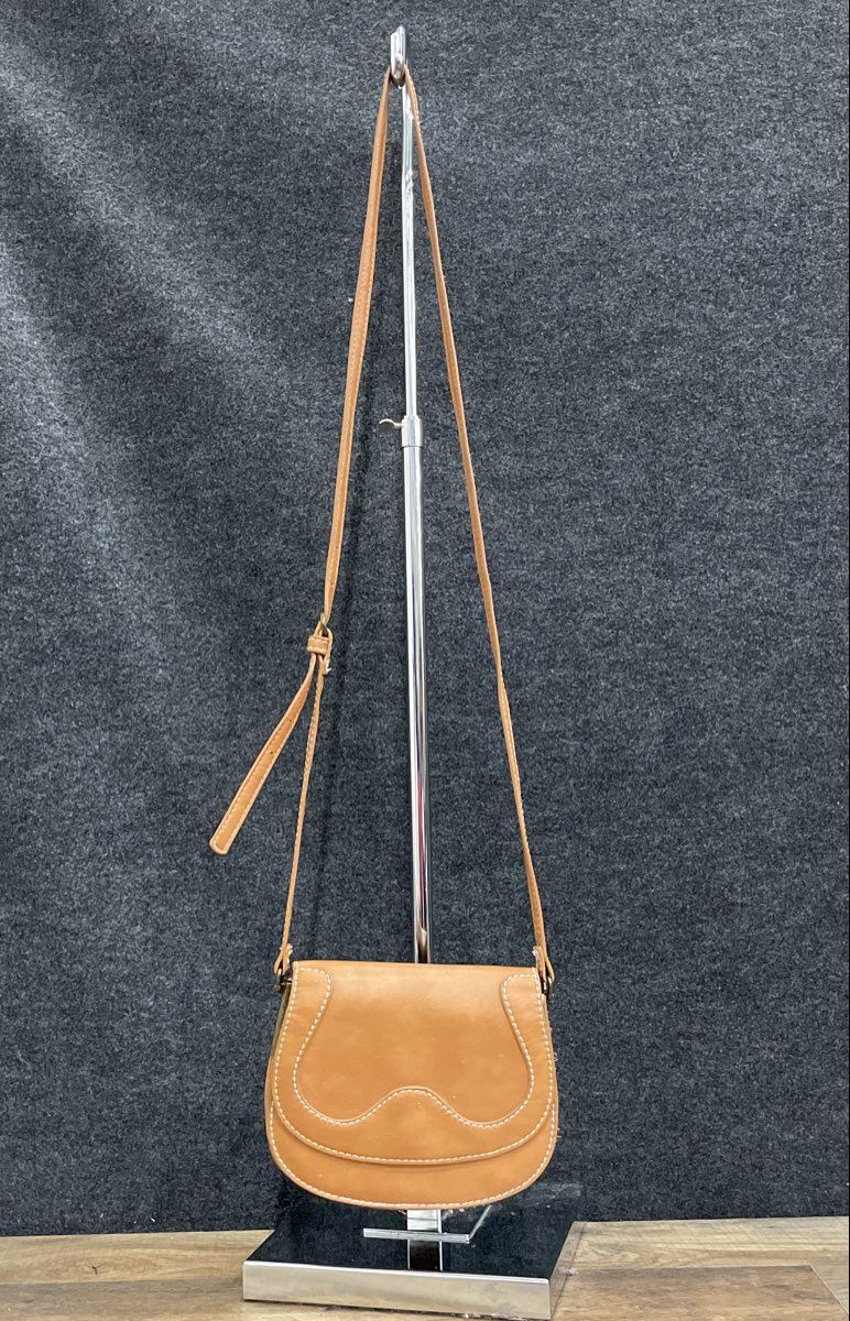 Universal Thread Brown Leather Crossbody Saddle Bag Purse Contrast Stitching