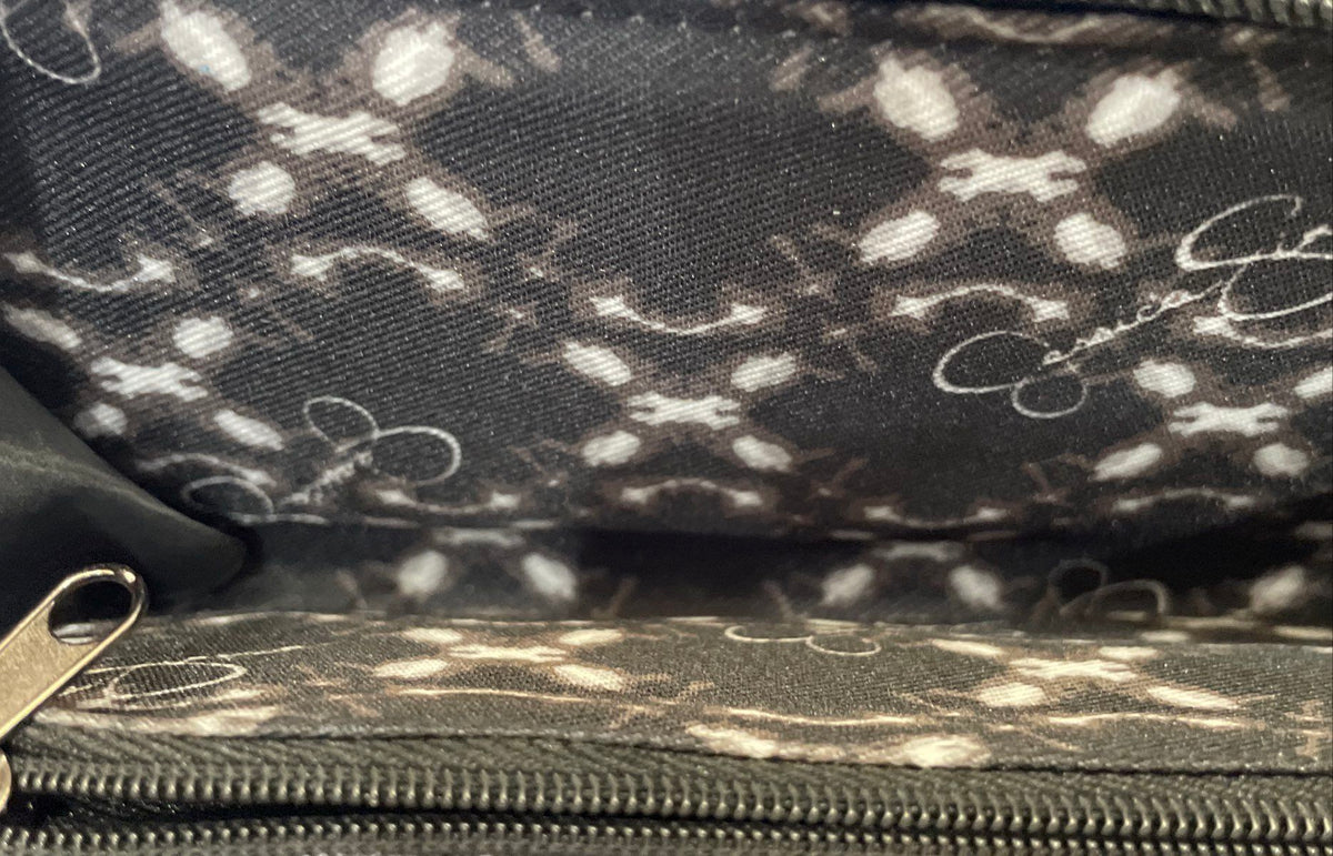 Jessica Simpson Black Leather Pebbled Wallet Silver Hardware Zip Clutch