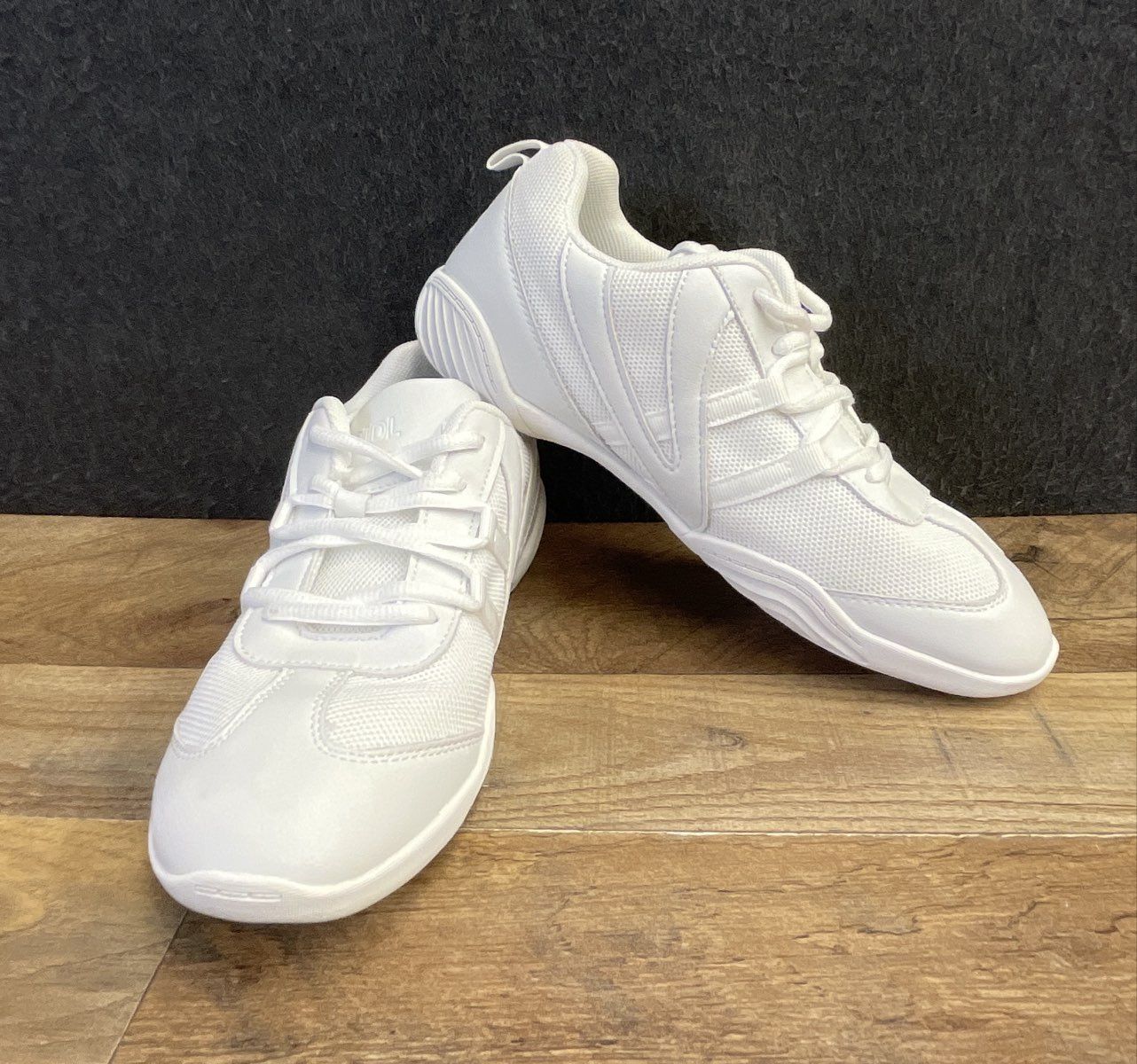Cadidl White Cheerleading Dance Shoes Lightweight Athletic Sneakers Size Unknown