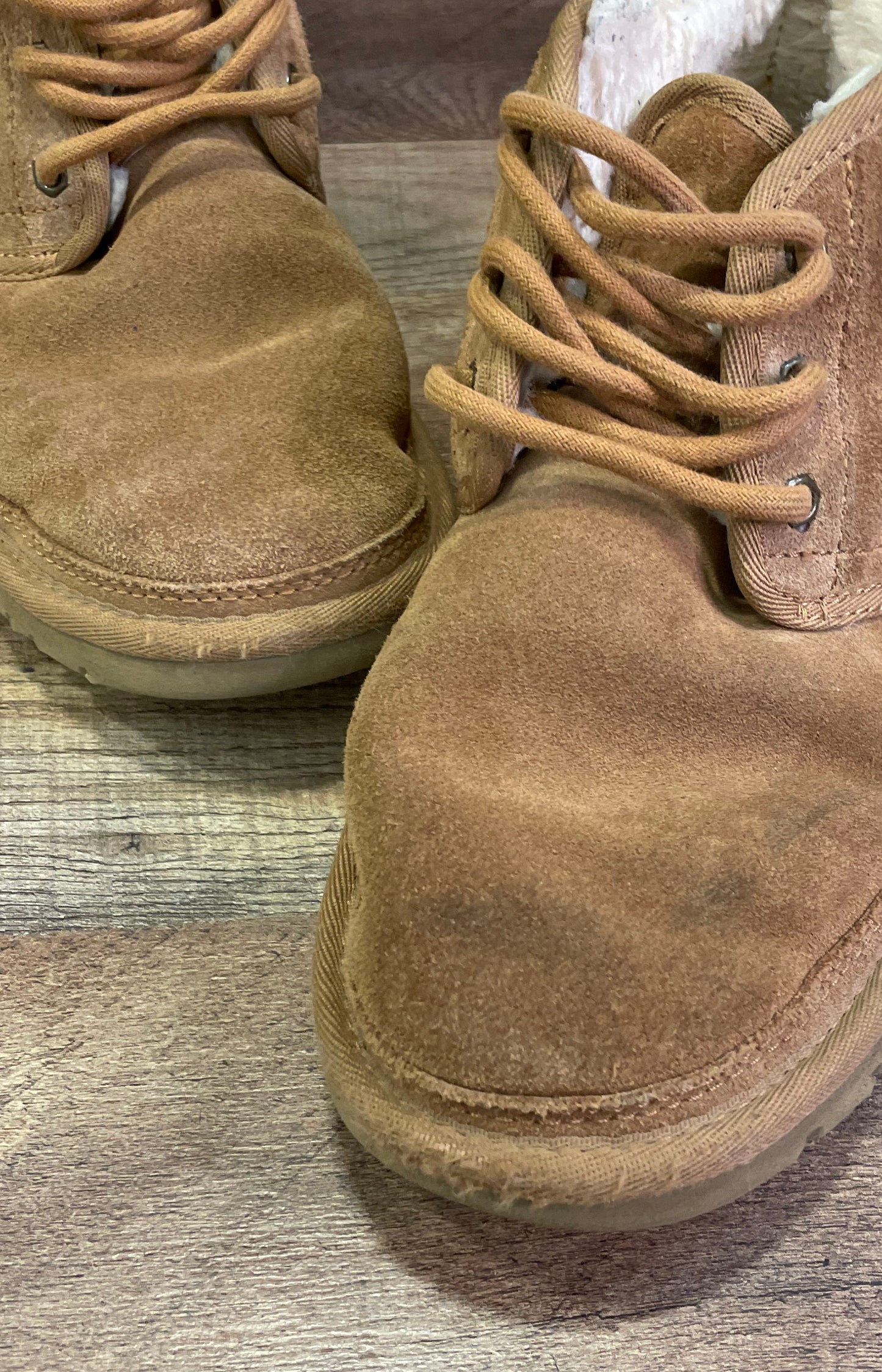 UGG Neumel Chestnut Suede Sheepskin Lined Chukka Boots Women's Size 7
