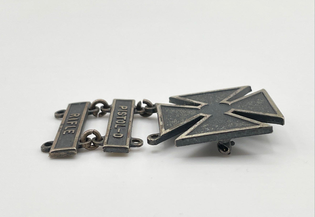 Vintage 925 Sterling Silver US Army Marksman Qualification Badge 13.7g *Damaged*