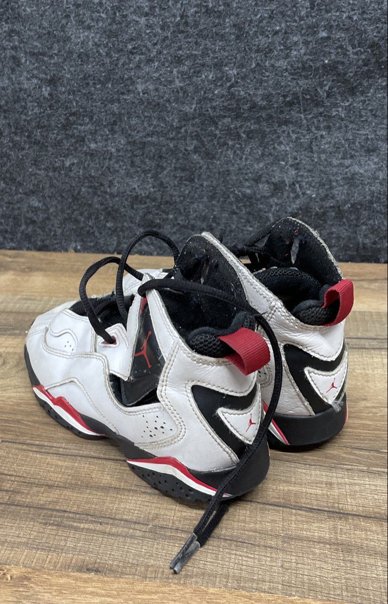 Air Jordan True Flight White Red Black High Top Youth Sneakers 2Y