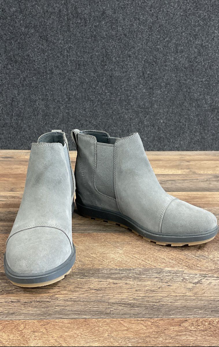Sorel Evie II Chelsea Quarry Grey Suede Wedge Ankle Boots Women's Size 9