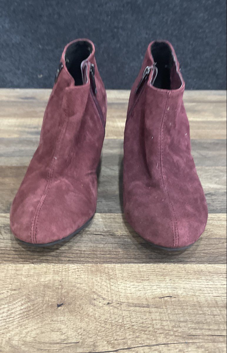 Anne Klein Aktrumble Burgundy Suede Wedge Ankle Boots Booties Women's Size 9M