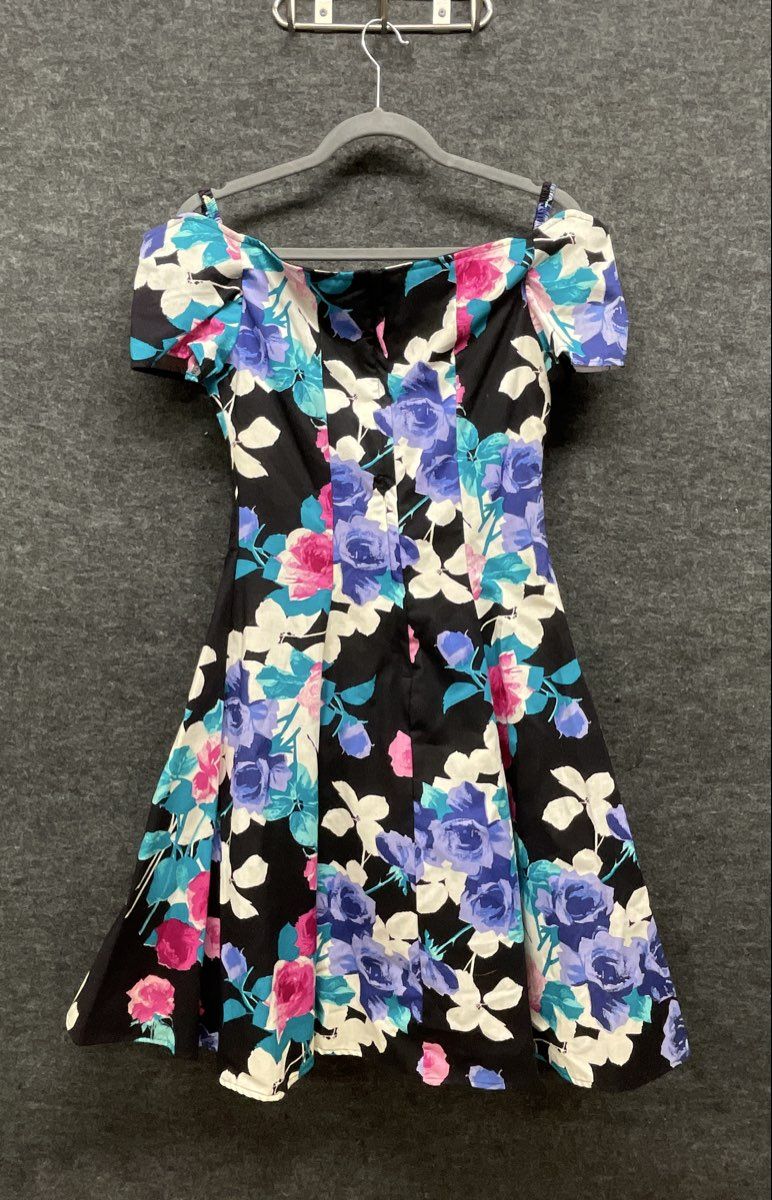 Vintage 80s 90s Floral Off Shoulder Sweetheart Party Dress Crinoline Skirt