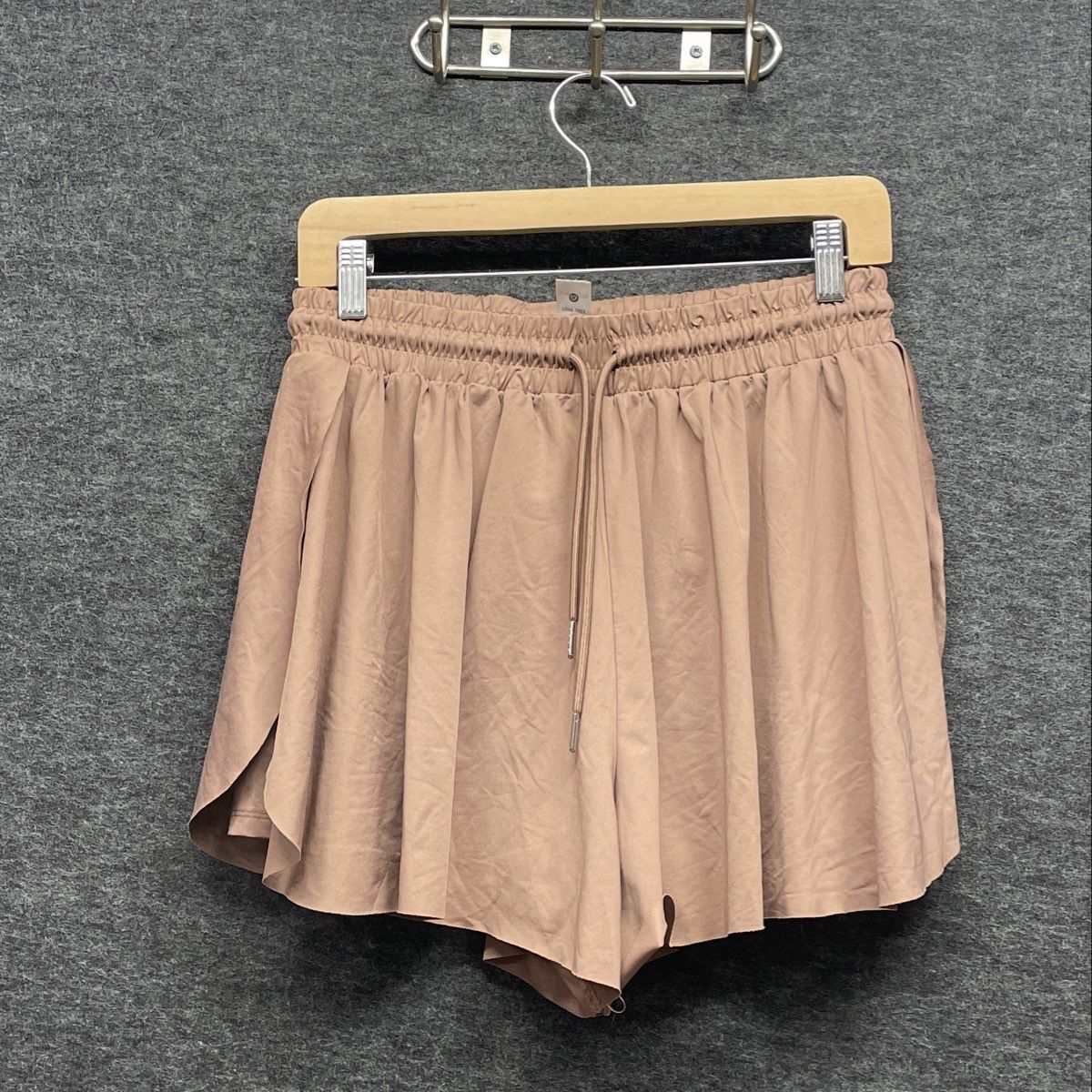 Love Tree Women's Flowy Athletic Shorts Tan Layered Skort Style Drawstring Sz M