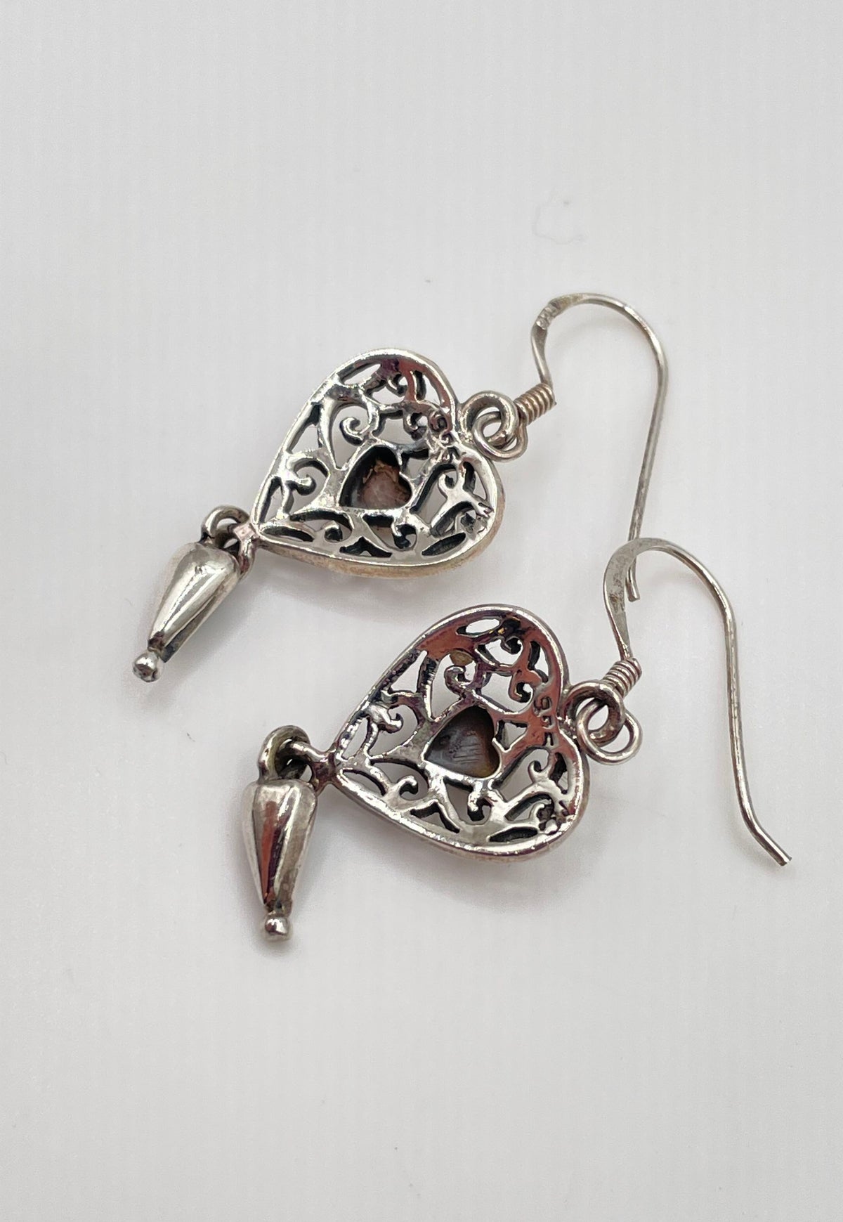925 Sterling Silver Mother Of Pearl Openwork Filigree Heart Drop Earrings 3.8g