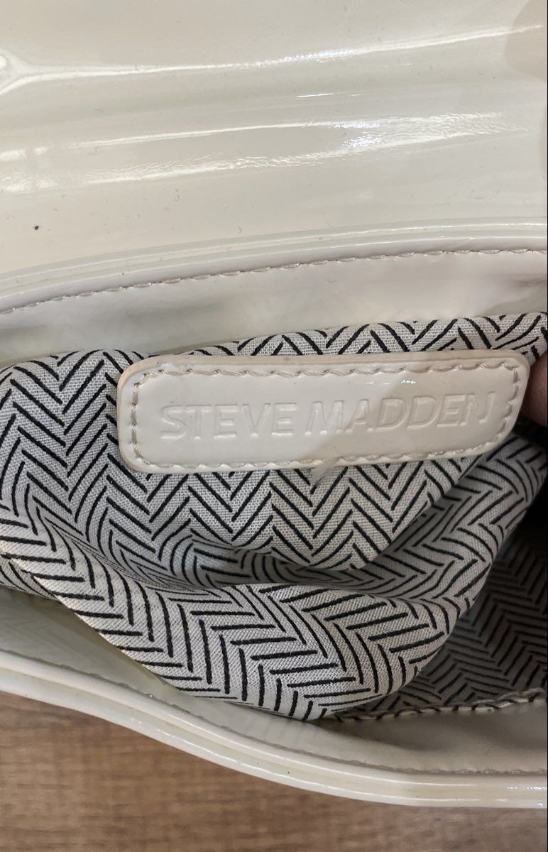 Steve Madden White Patent Quilted Flap Crossbody Bag Gold Chain Hardware