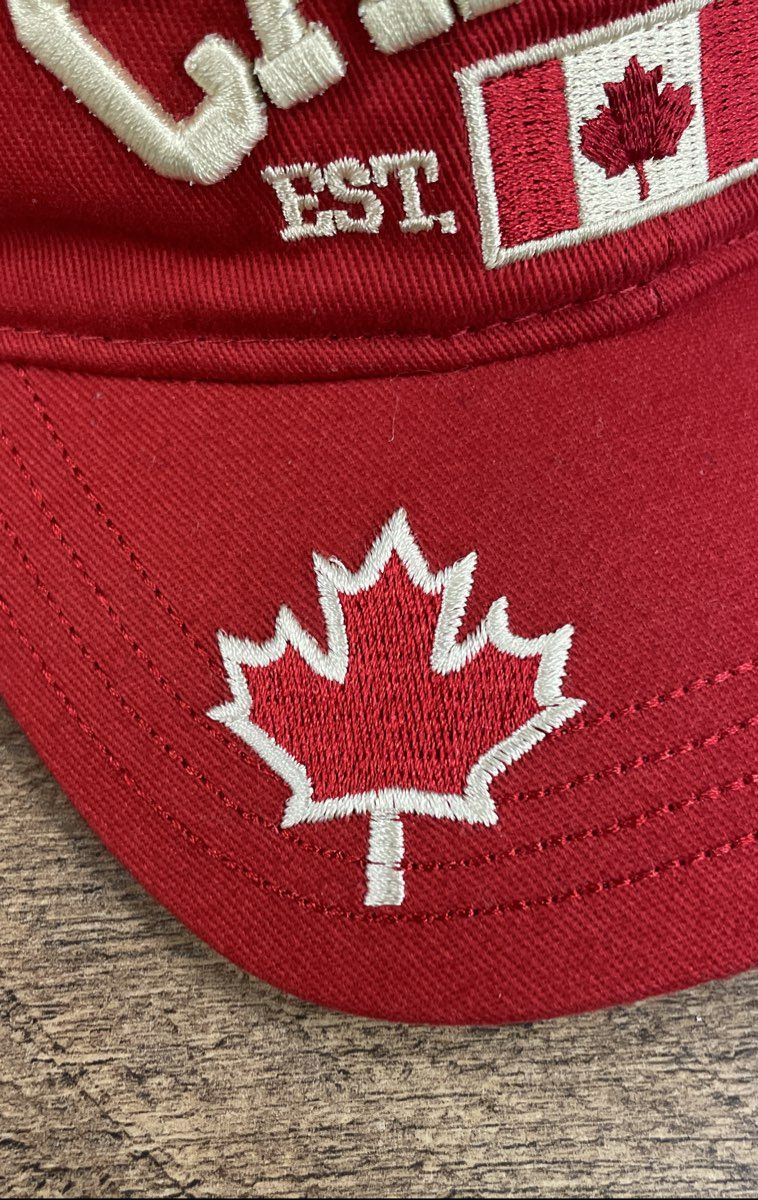 CapZ 67 Unisex Canada Baseball Cap Red Embroidered Maple Leaf Souvenir Sz OS