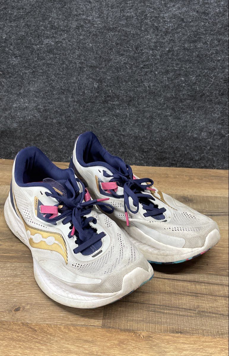 Saucony Guide 15 Grey White Gold Women's Running Shoes Size 10.5
