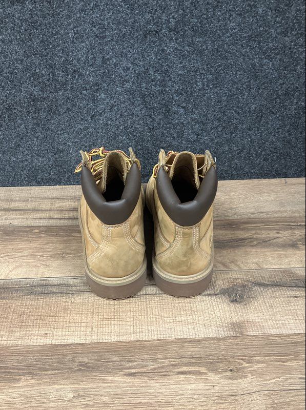 Timberland Kids 6-Inch Premium Waterproof Wheat Nubuck Boots Boys Size 2 US