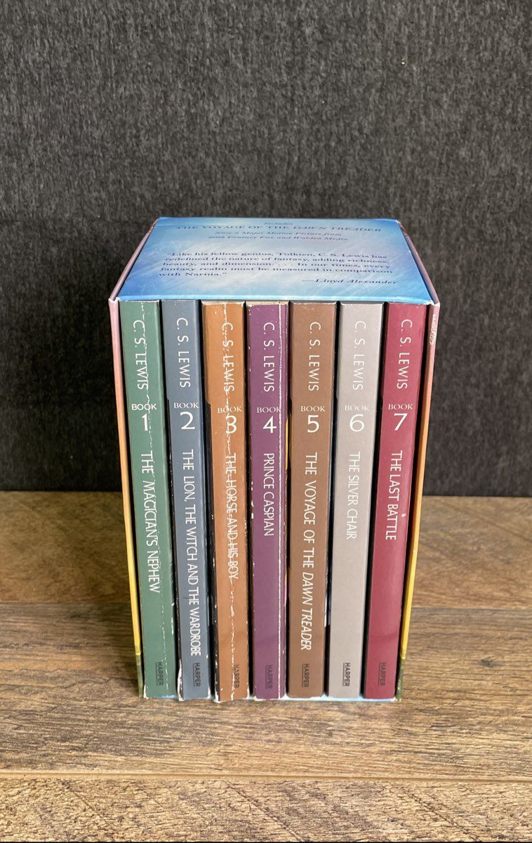 The Chronicles of Narnia Complete 7 Book Box Set C.S. Lewis Paperback Harper