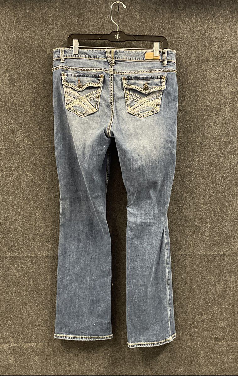 Supplies Women's Medium Wash Embroidered Flap Pocket Bootcut Jeans Sz 14