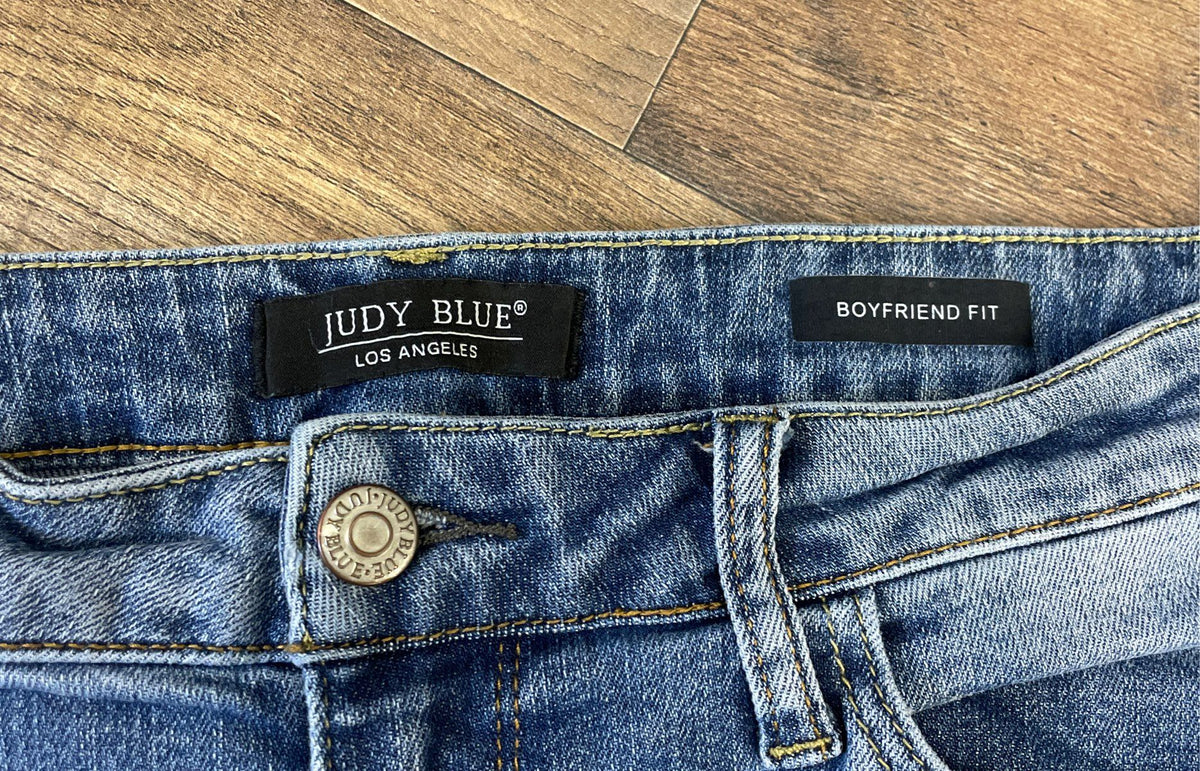 Judy Blue Women's Boyfriend Fit Medium Wash Denim Jeans Sz 13/31