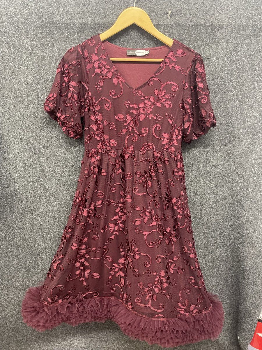 Piper & Scoot Women's Burgundy Floral Embroidered Tulle Ruffle Hem Dress Sz S