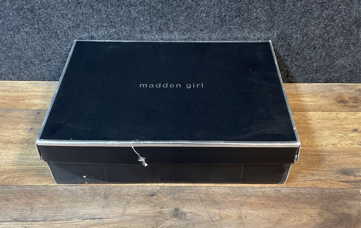 Madden Girl Saloonn Women's Black White Western Boots Size 8 NIB