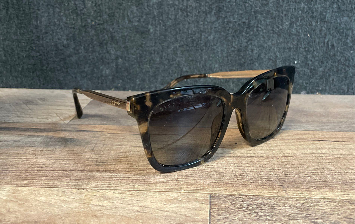 DIFF Women's Sunglasses Lot of 4 Becky Bella Cruz Goldie Tortoise Aviator