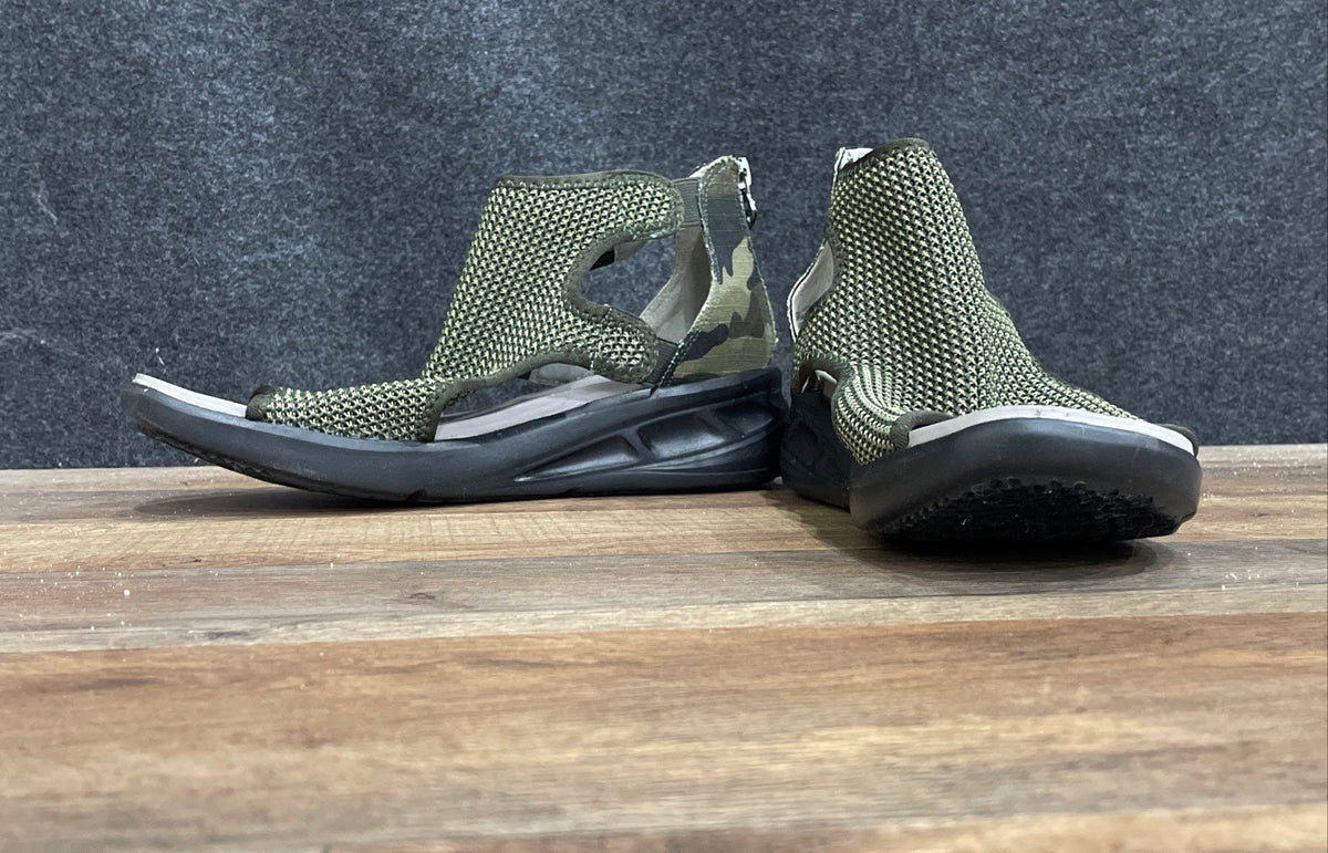 JBU Sport Nanette Olive Camo Mesh Back Zip Sport Sandals Women's Size 7.5