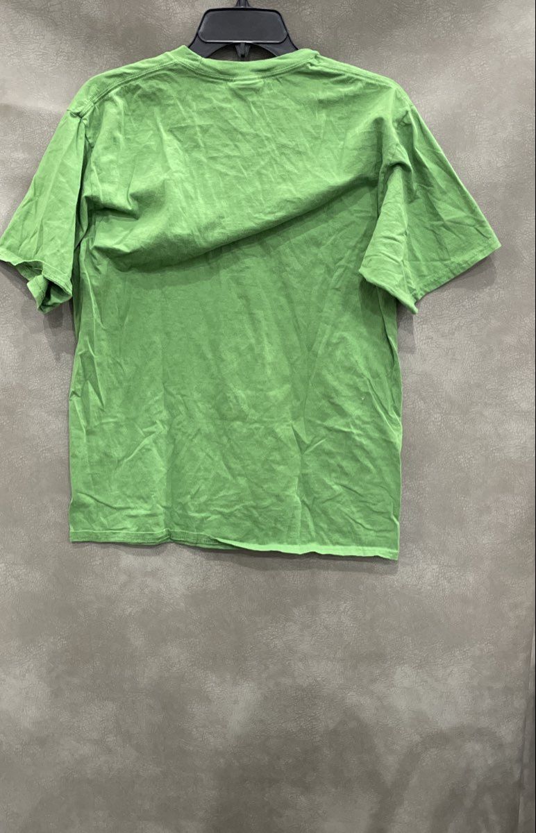 Port & Company Men's Elf Movie Buddy Santa I Know Him Green Graphic T-Shirt Sz M