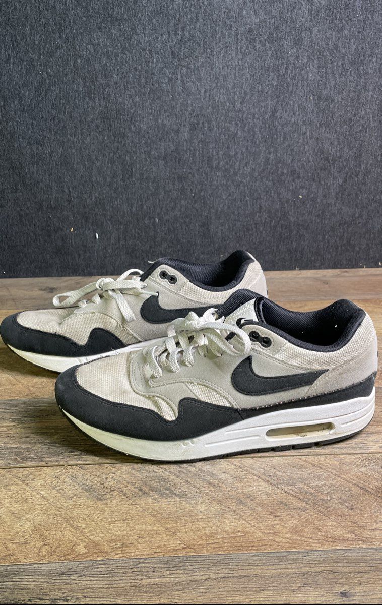 Nike Air Max 1 Essential White Pure Platinum Black Sneakers Men's Size 9.5