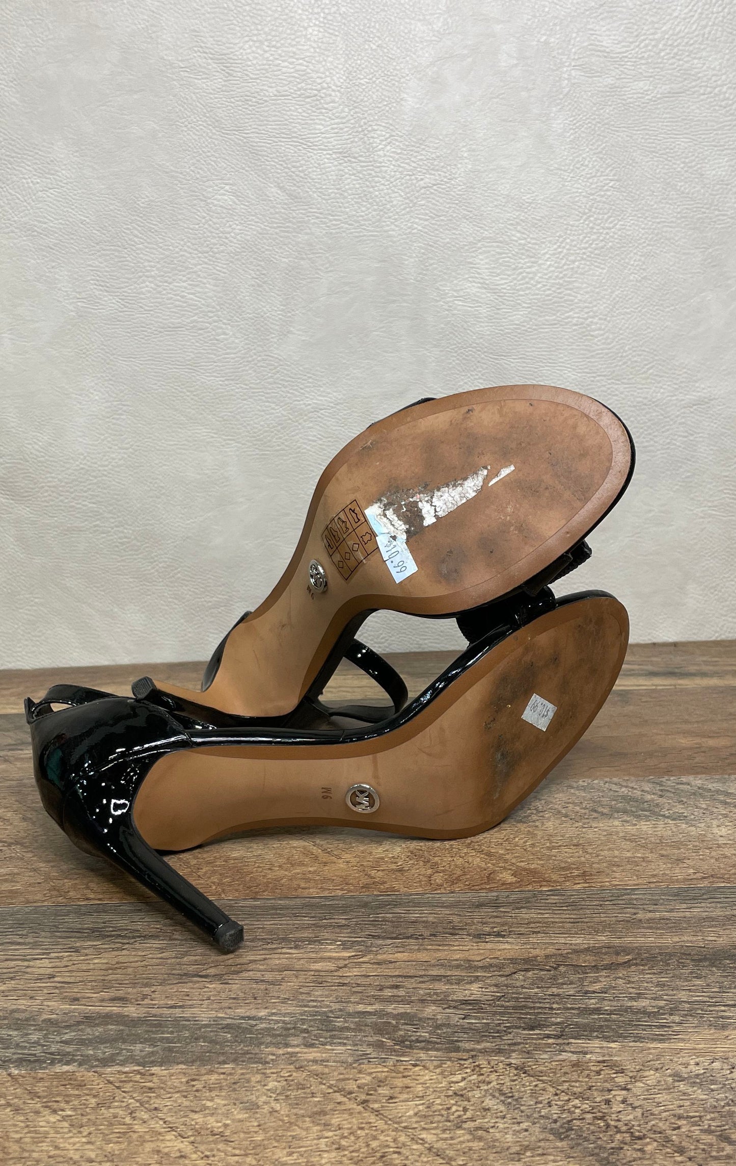 Michael Kors Black Patent Leather Sequin Bow Ankle Strap Sandals Size 9M