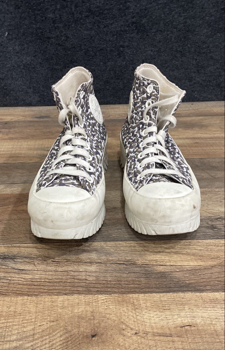 Converse Chuck Taylor All Star Lugged 2.0 Grey Leopard High Top Women's Size 9