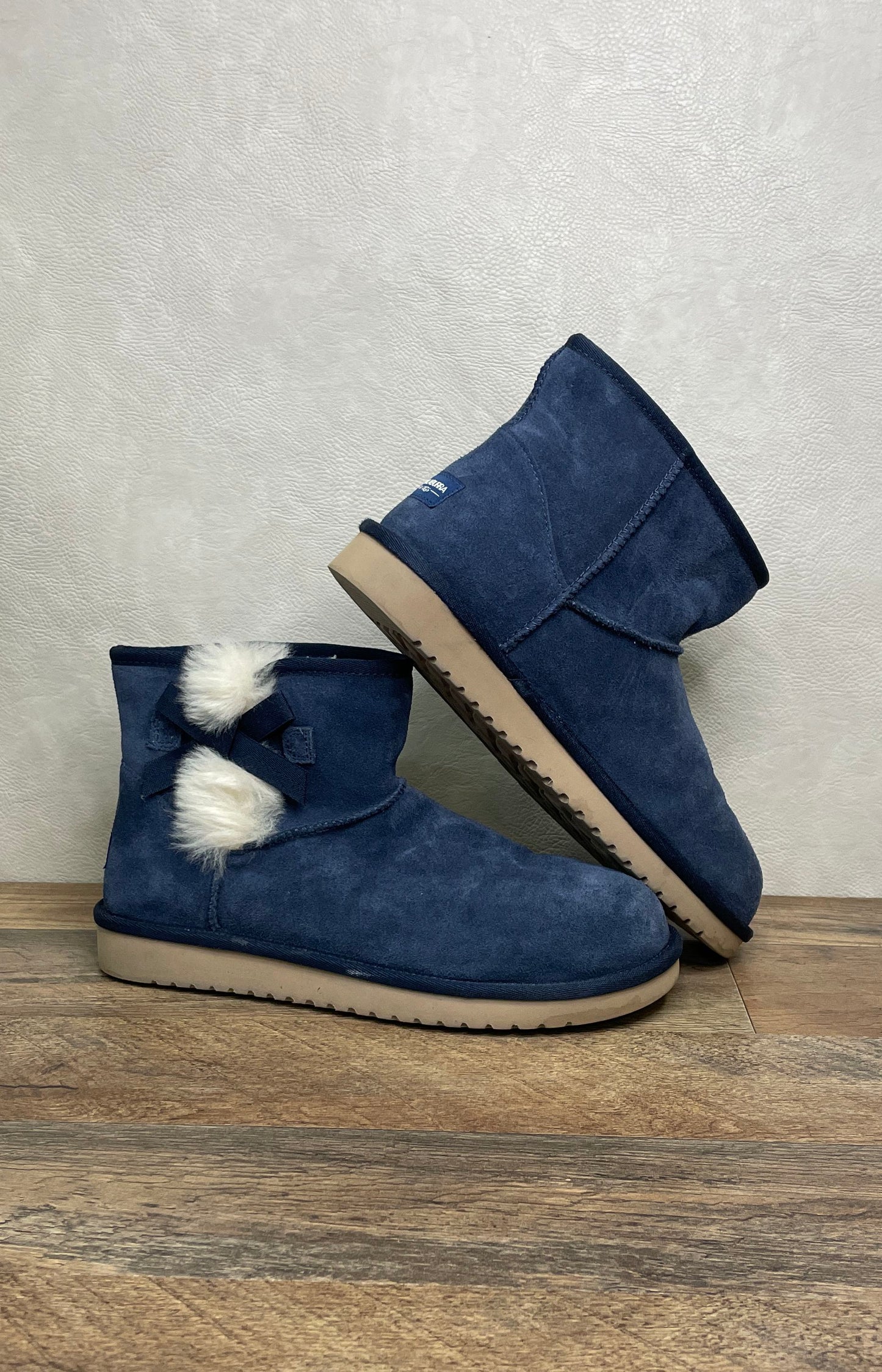 Koolaburra by UGG Victoria Short Navy Blue Suede Faux Fur Pom Boots Size 9
