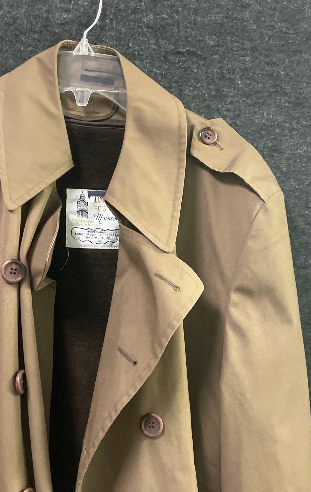 Vintage 70s London Fog Men's Tan Maincoats Double Breasted Trench Coat Belted