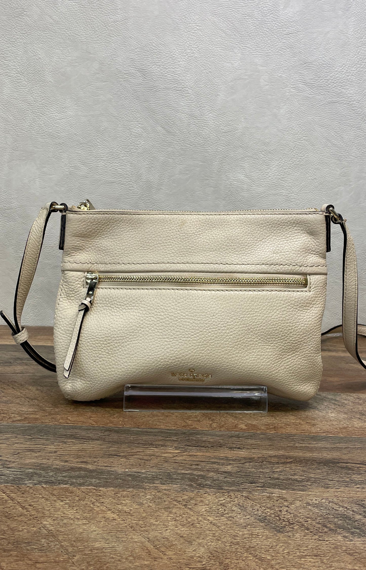 Kate Spade Cream Pebbled Leather Front Zip Crossbody Bag Gold Hardware