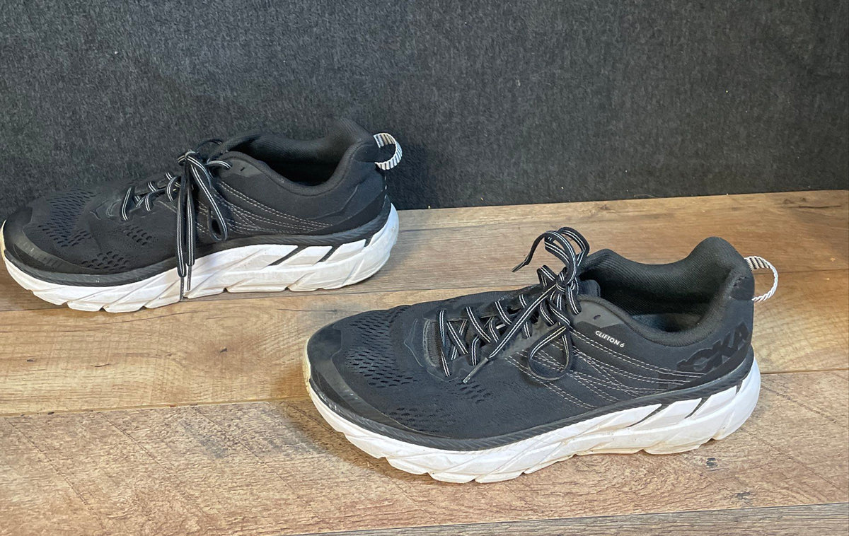 Hoka One One Clifton 6 Black White Women's Road Running Shoes Size 10