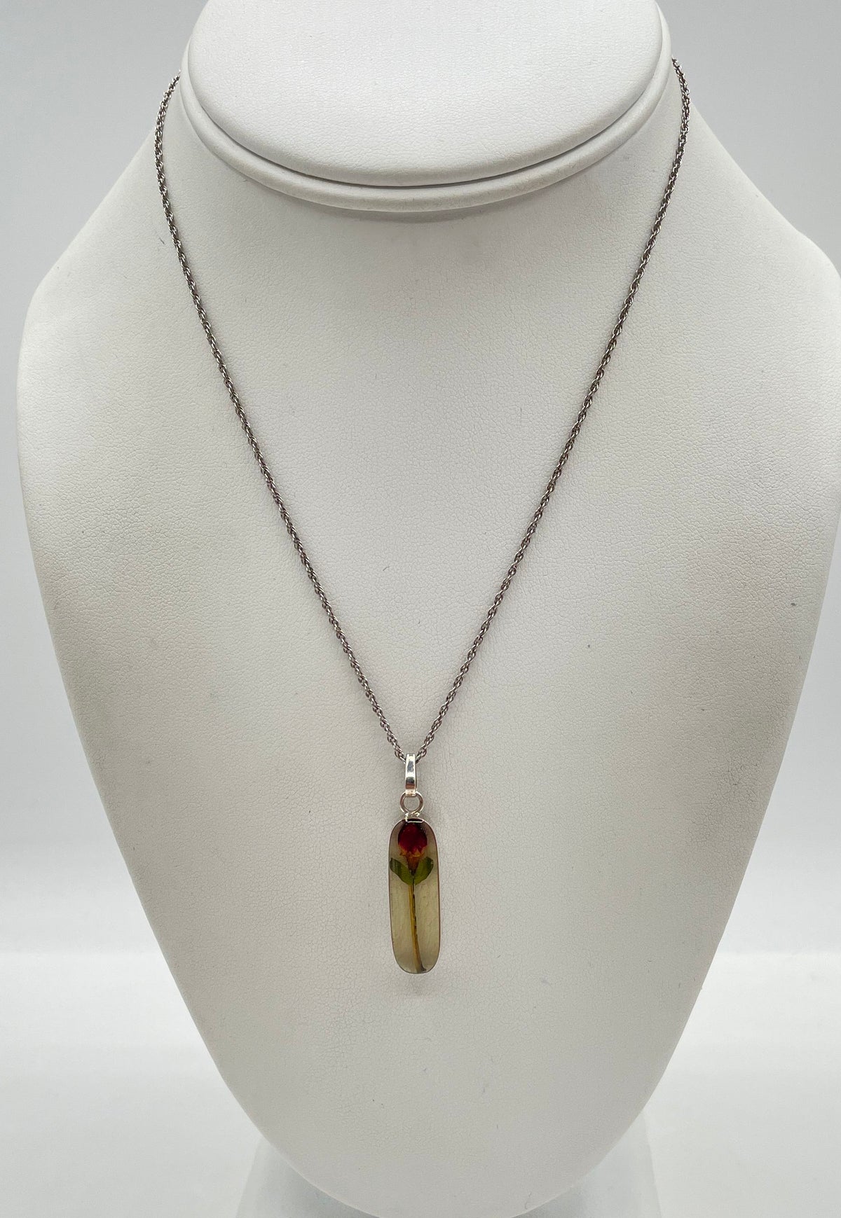 925 Sterling Silver Resin Red Rosebud Pendant W/ Rope Chain Necklace 3.9g