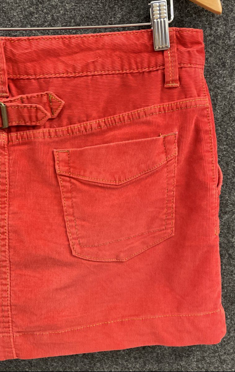 Gap Women's Red Corduroy Mini Skirt 1969 Limited Edition Cinch Back Pockets Sz 6