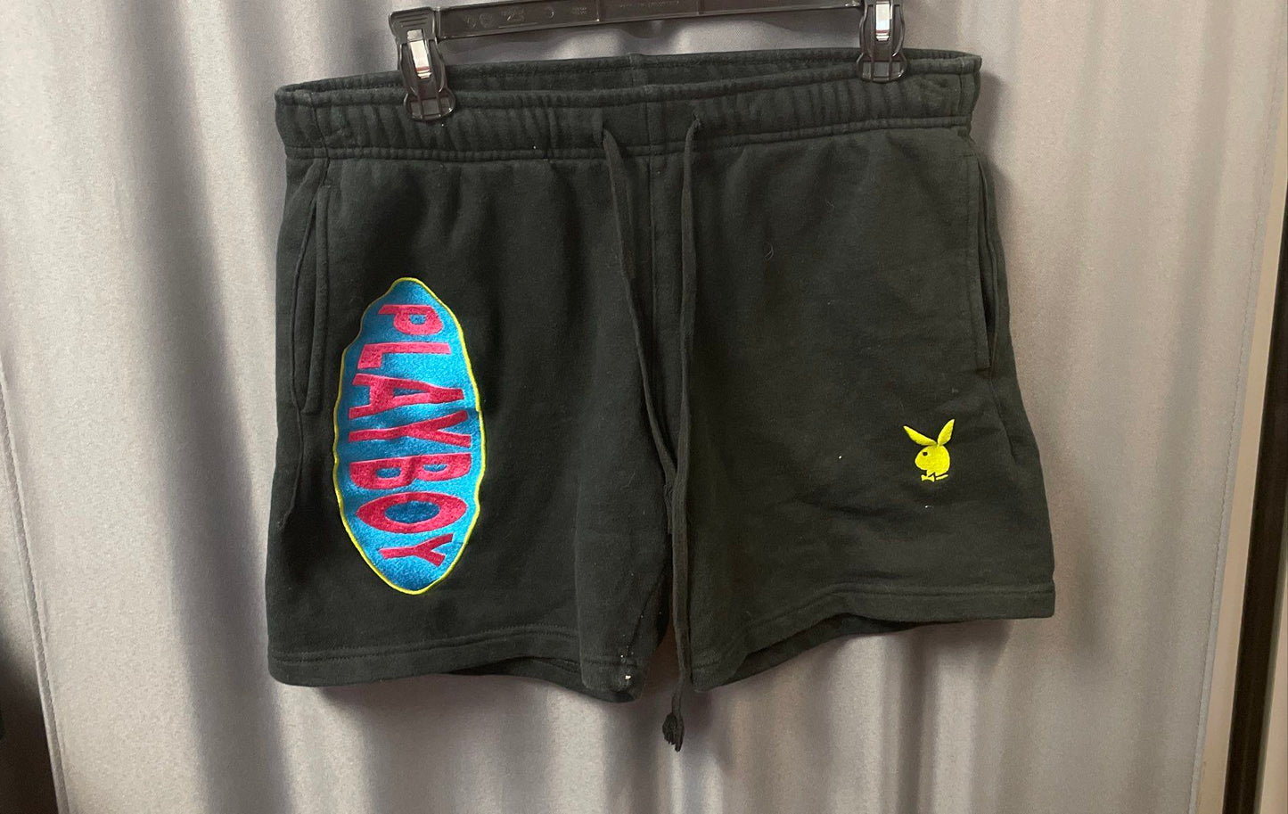 Playboy by PacSun Men's Black Fleece Sweat Shorts Large Logo Bunny Sz M