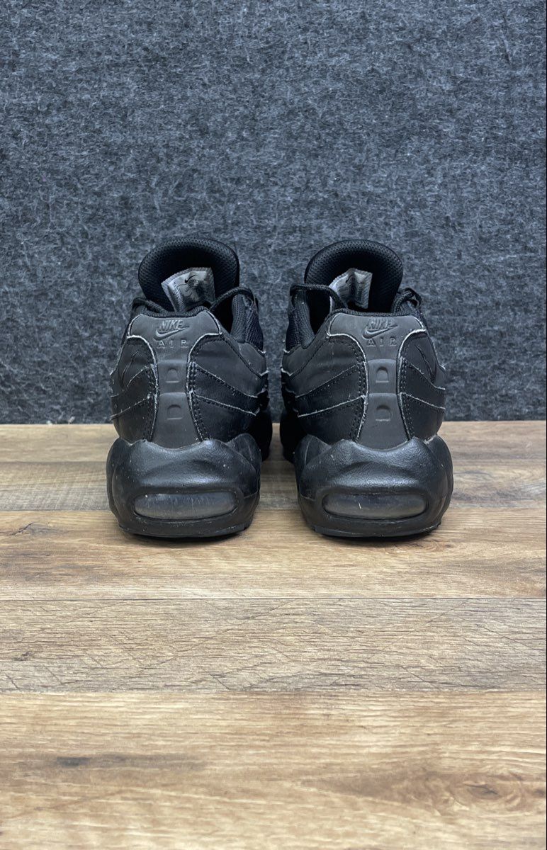 Nike Air Max 95 GS Triple Black Youth Sneakers Size 7Y