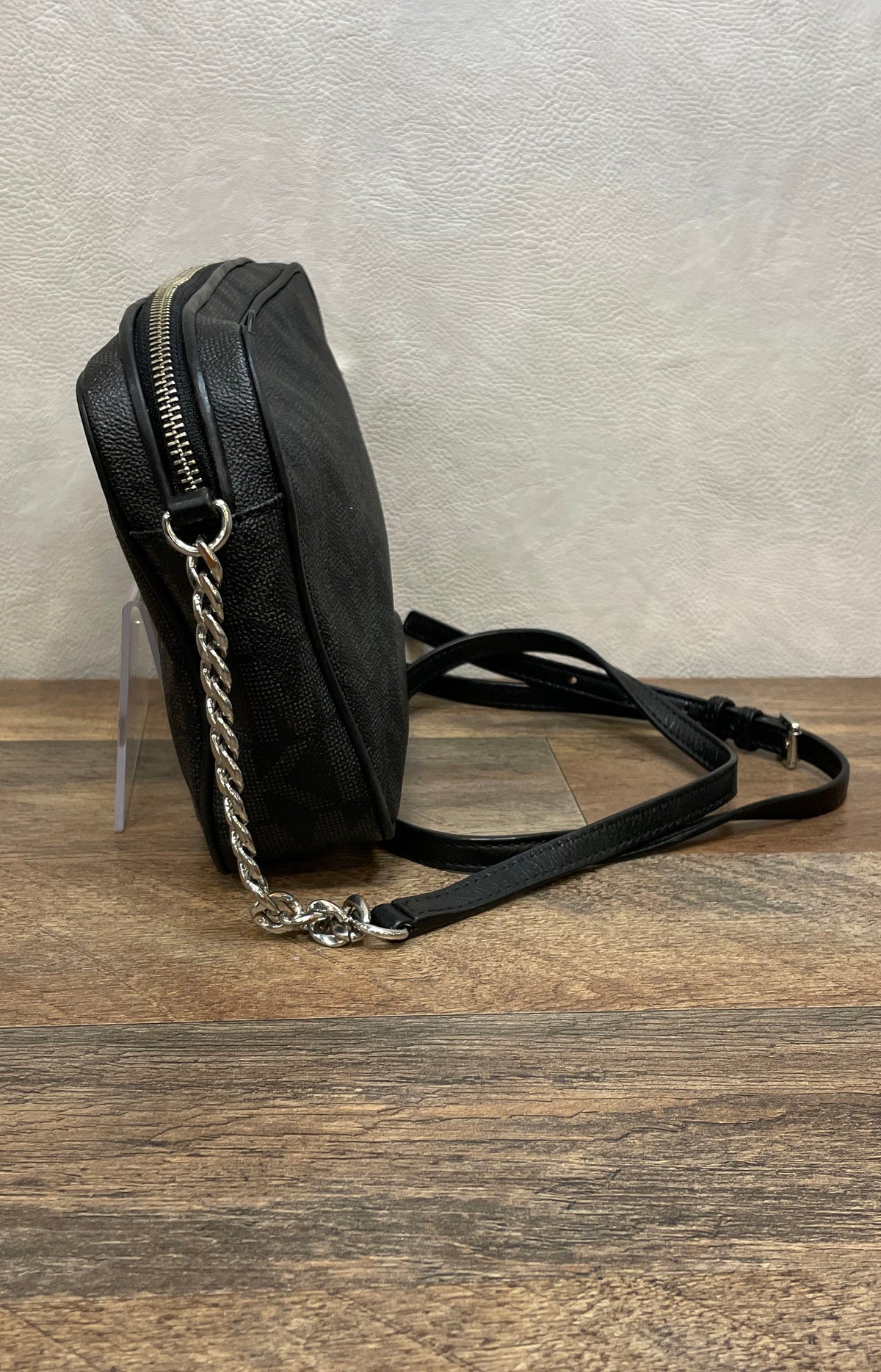 Michael Kors Black Modern Signature Jet Set East West Crossbody Silver Hardware
