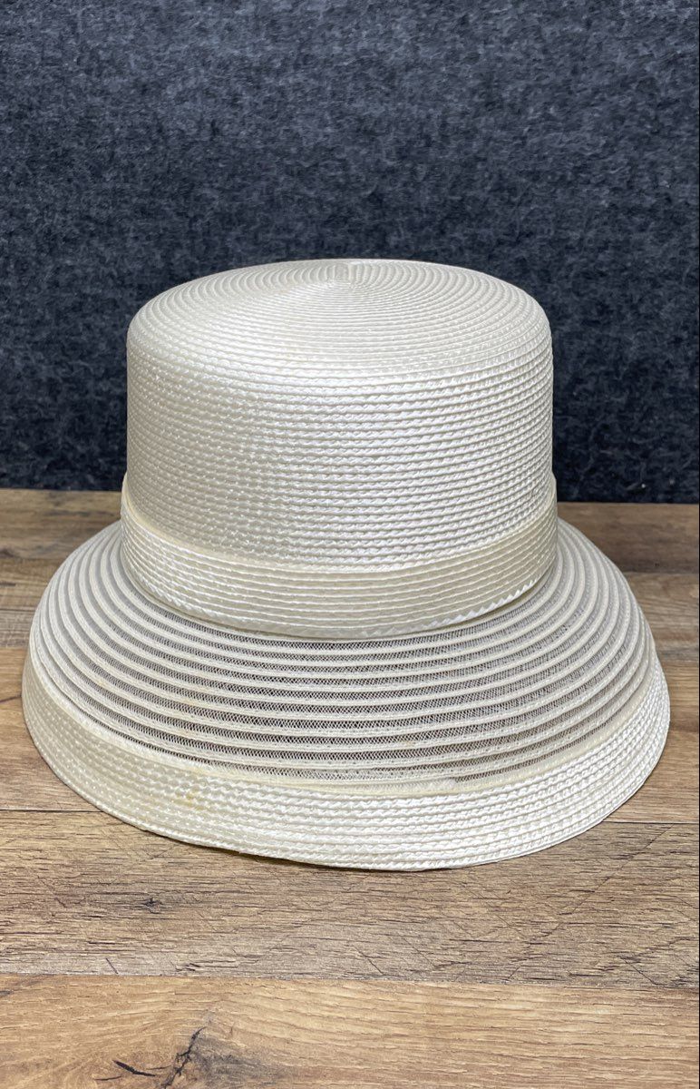 Liz Claiborne Women's Ivory Straw Church Dress Hat Vintage 90s Bow