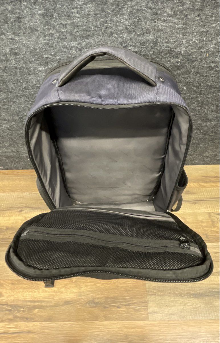 Kenneth Cole Reaction Gray EZ-Scan Laptop Tech Backpack Travel Bag