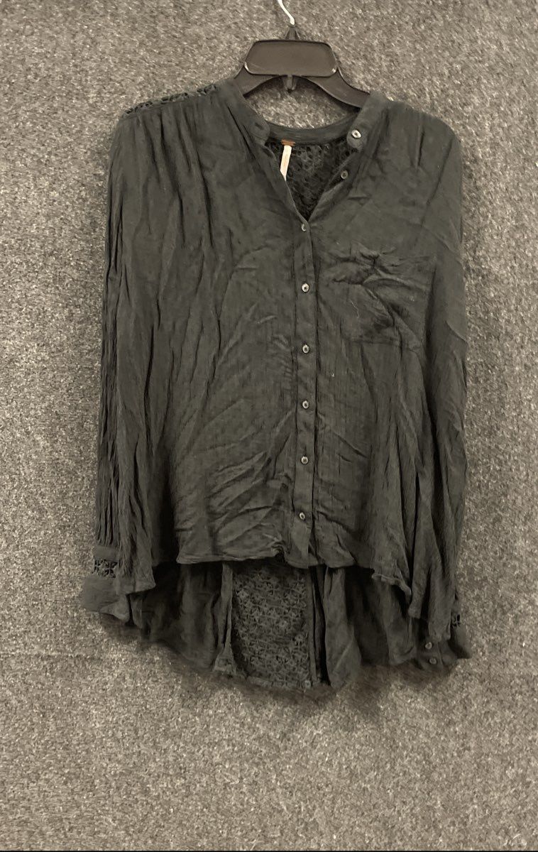 Free People Women's Black Lace Back Crochet High Low Crinkle Tunic Shirt Sz XS