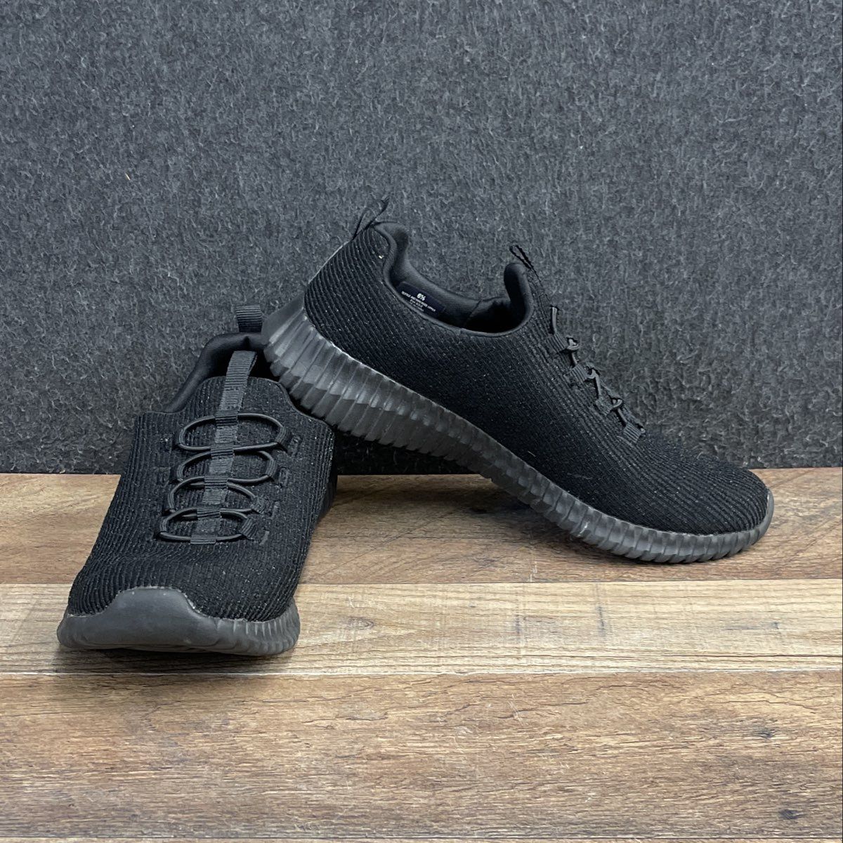 S Sport by Skechers Women's Black Slip On Bungee Memory Foam Sneakers Size 6.5