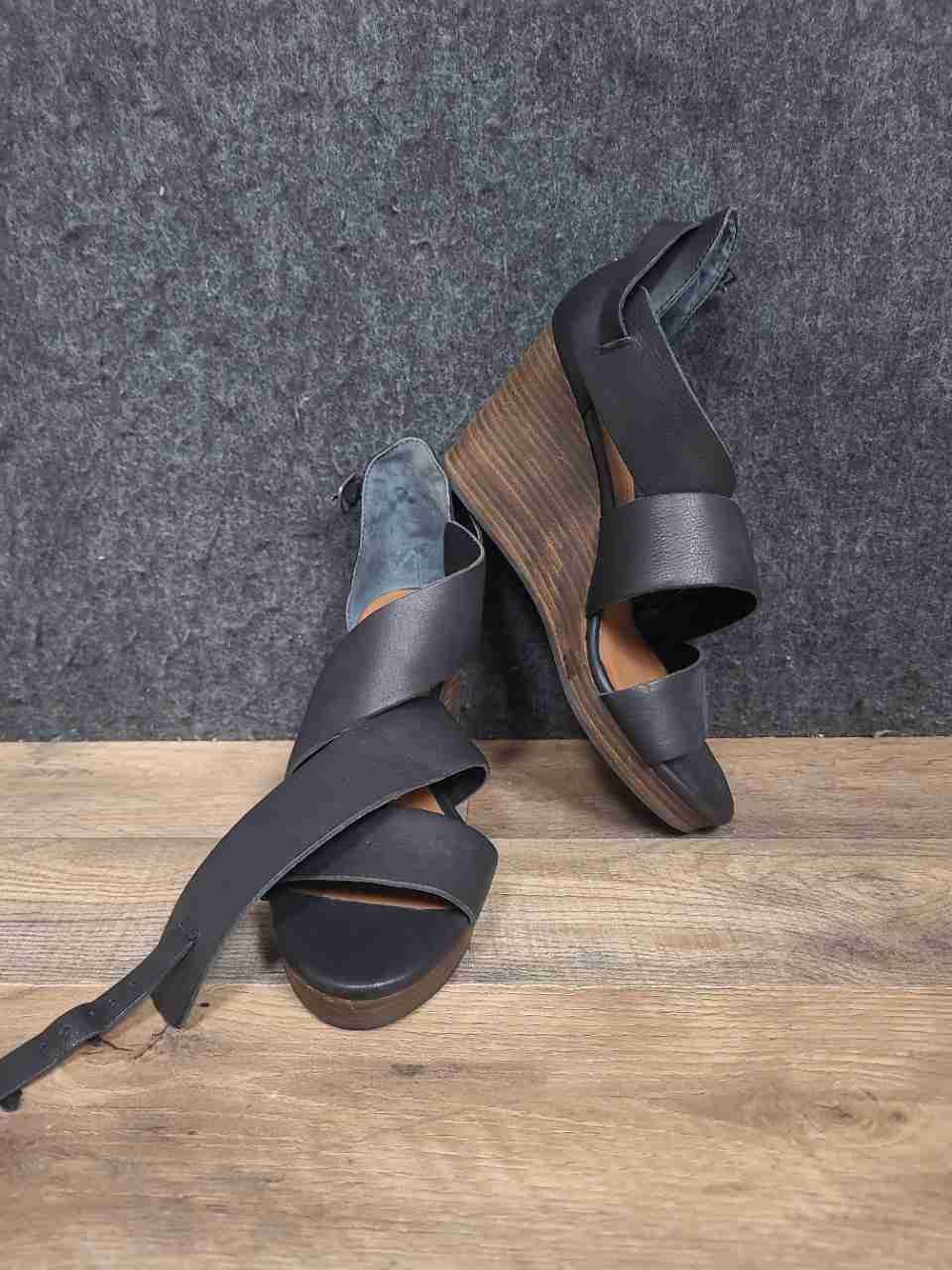 Lucky Brand Black Leather Ankle Strap Wedge Sandals Women's Size 7.5
